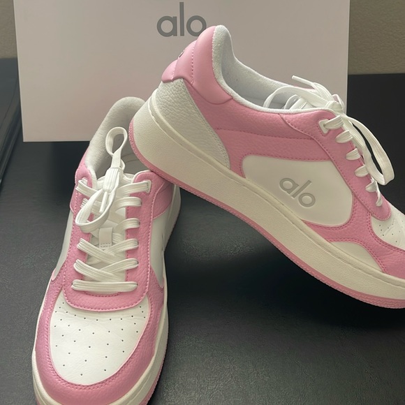 ALO Yoga Shoes - ALO  x 01 classic sneaker pink